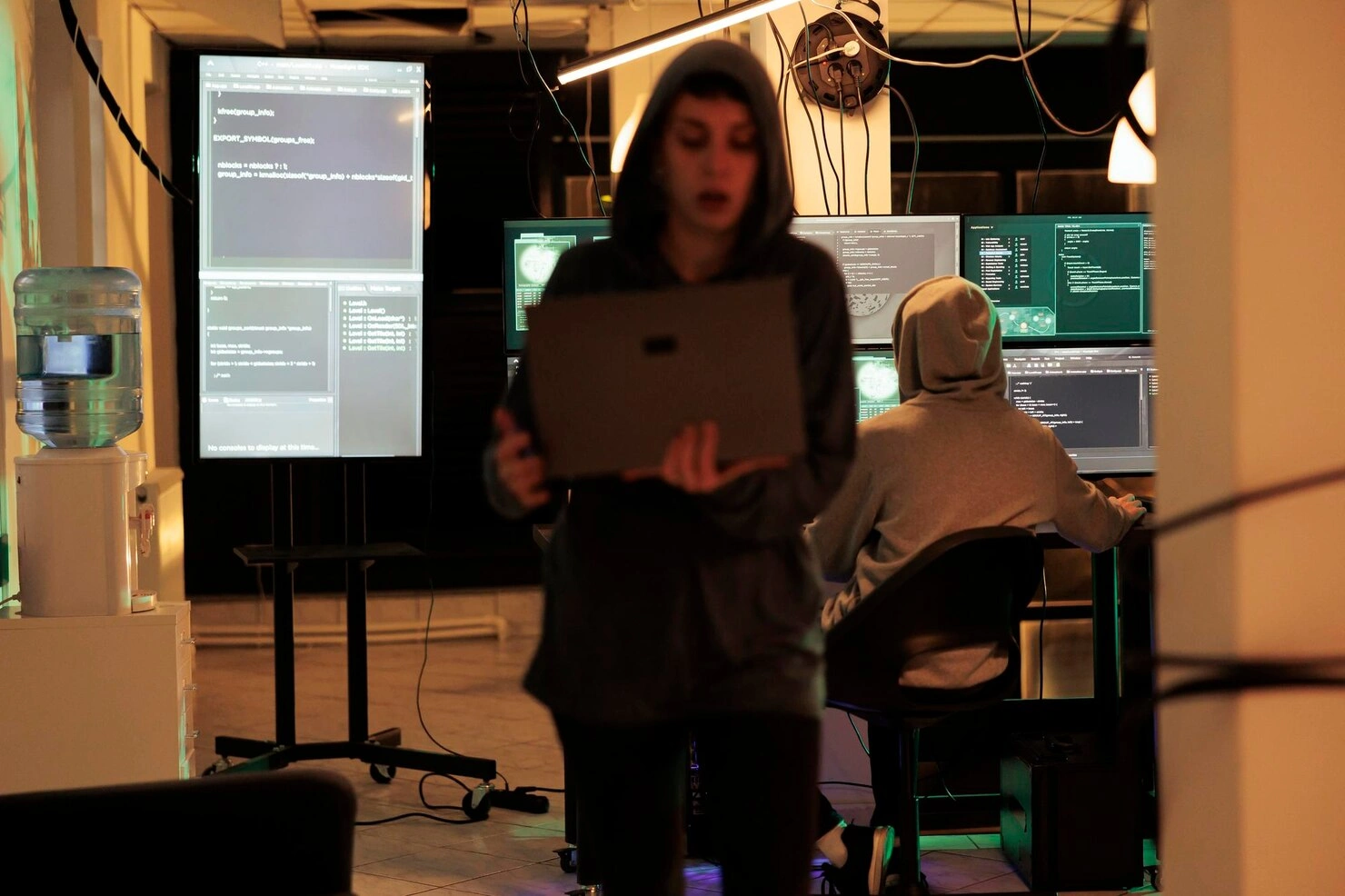 MDR services for mid-market stopping a quiet breach and dwell time