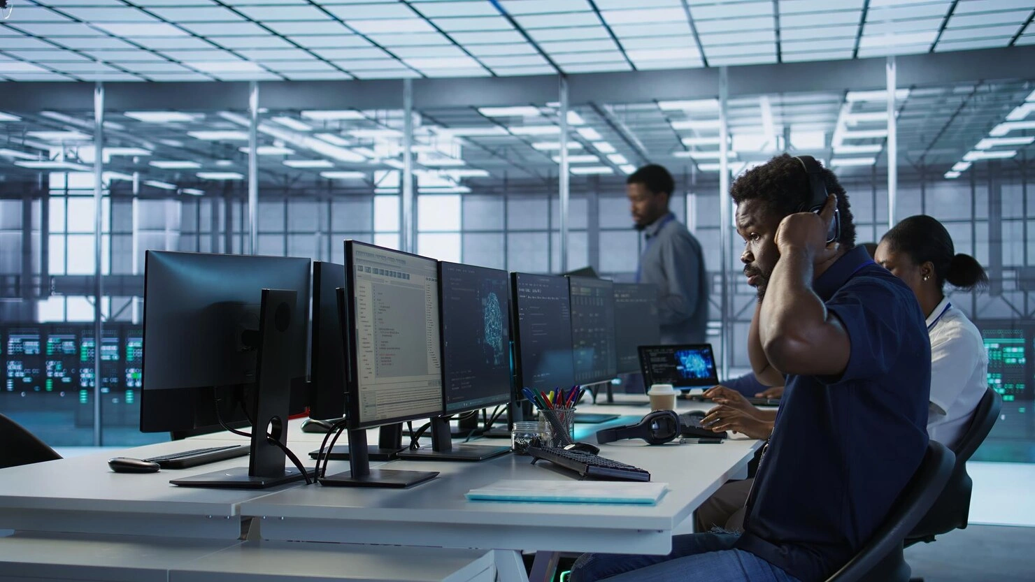 Implementing security information and event management for corporate compliance
